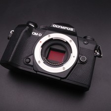 Olympus OM-D E-M5 Mark III Black Body Only - MINT Shutter Count 6108 2290