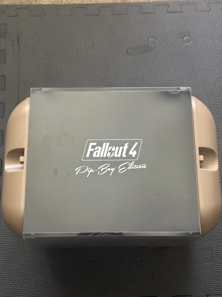 Fallout 4: Pip-Boy Edition Windows Brand New Factory Sealed Collector’s Edition - Image 4 of 4