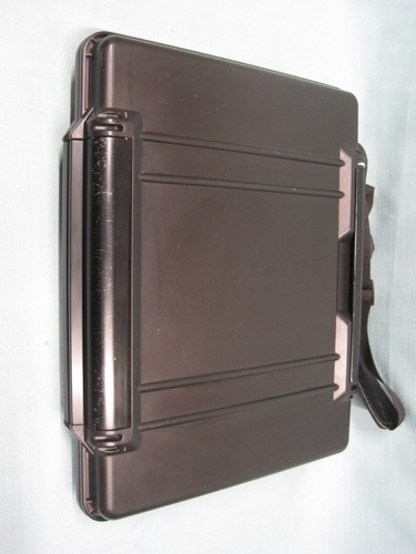 Pelican 1090 HardBack WaterProof CrushProof Laptop Case With Foam Inside - Photo 6/9