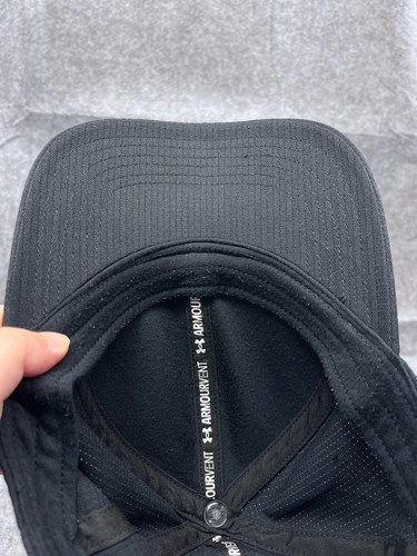 Under Armour Hat Cap Fitted Youth One Size Black 100% Polyester Isochill Running - Picture 10 of 13