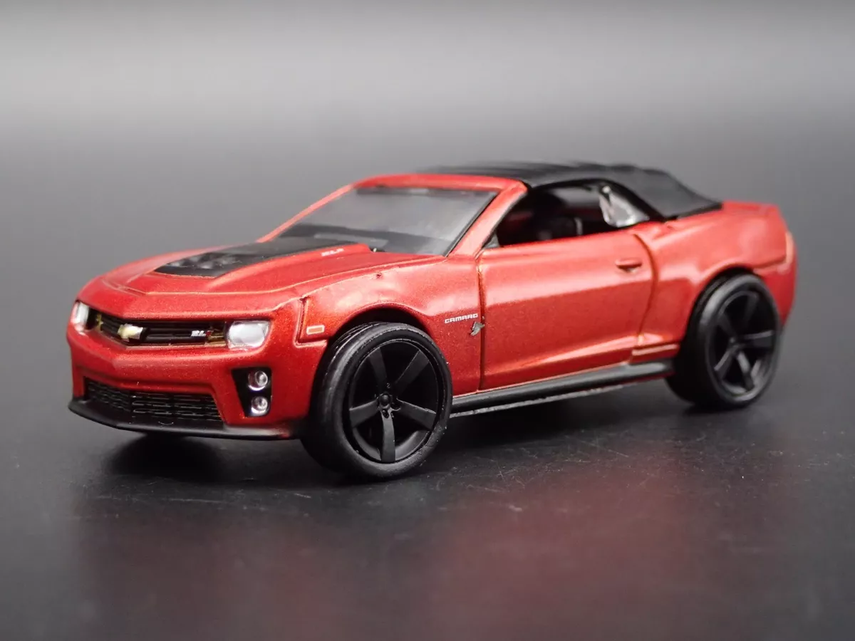 2013 13 CHEVY CHEVROLET CAMARO ZL1 CONVERTIBLE RARE 1 64 SCALE
