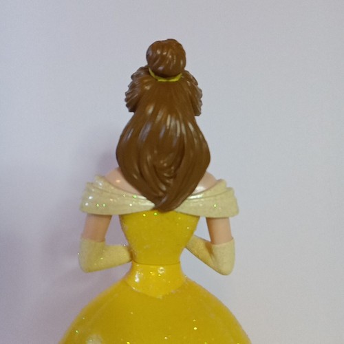 EUC Vintage 2001 Disney Beauty & The Beast 8" Belle Glitter Yellow Dress Figure - Imagen 6 de 9