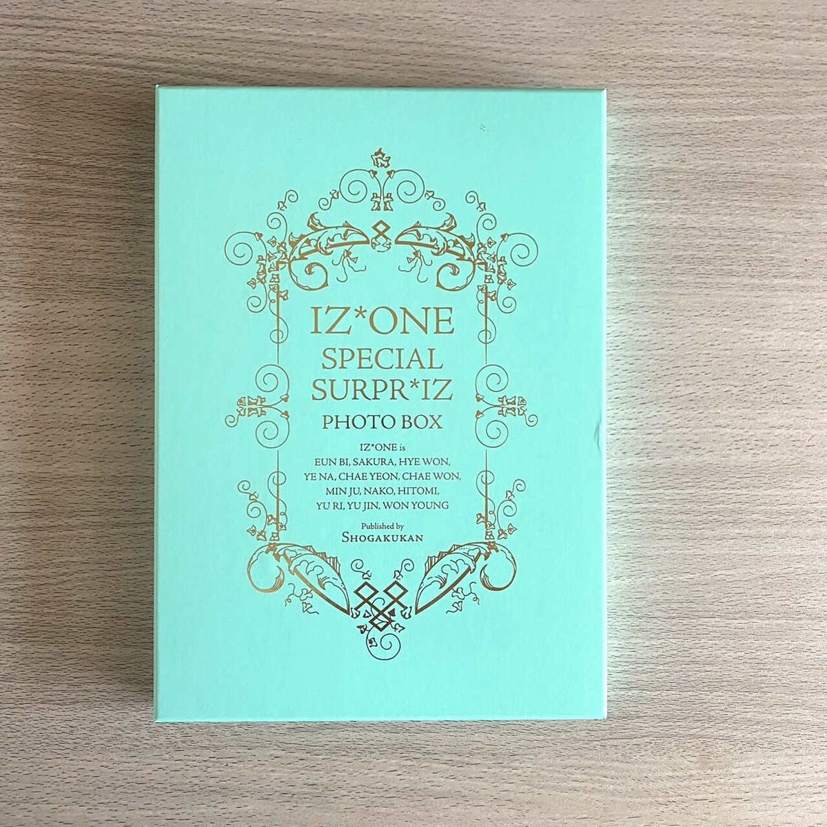 IZONE SPECIAL SURPR*IZ PHOTO BOX Chaewon Sakura Yuri IZ*ONE