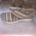 Foto 4 di 9