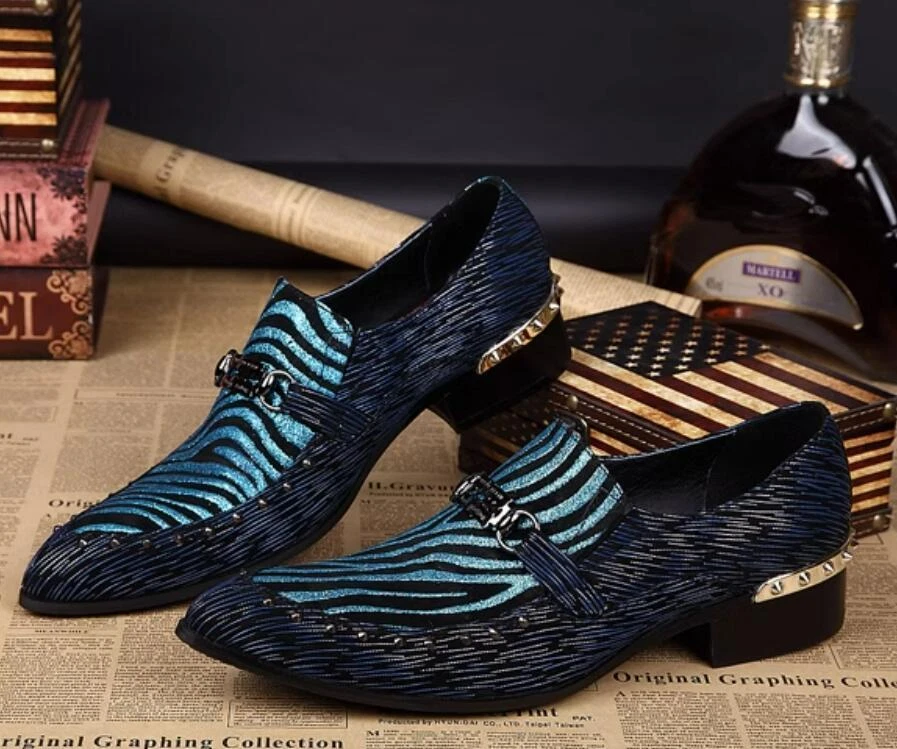 Mocasines de vestir de cuero con punta puntiaguda británicos para hombre planos sin cordones banquete brogue Oxford Foto 3 de 4