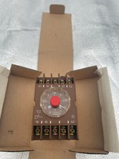 Scharco Elektronik Minuteries Type : Nzs / 220V / comme Neuf