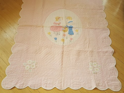 Vintage Handmade Embroidered Little Boy & Girl ~Flowers~ Baby Quilt 62" x 46" - Picture 6 of 10