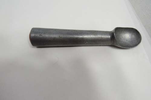 Vintage Eisportionierer Nr. 24 Rollenkipper Aluminium roter Knopf USA 7" lang