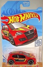 2019 Hot Wheels 19 Volkswagen 5/10 VOLKSWAGEN GOLF GTI Red Momo Tampo w/Pr5Sp