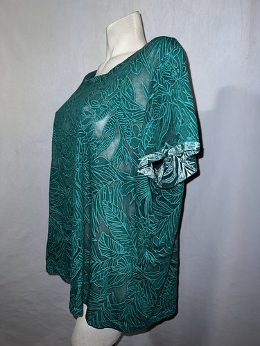 JUNAROSE Top Women's Size 3X Green Semi-Sheer Floral Short Sleeve Shirt Blouse - Picture 4 of 6