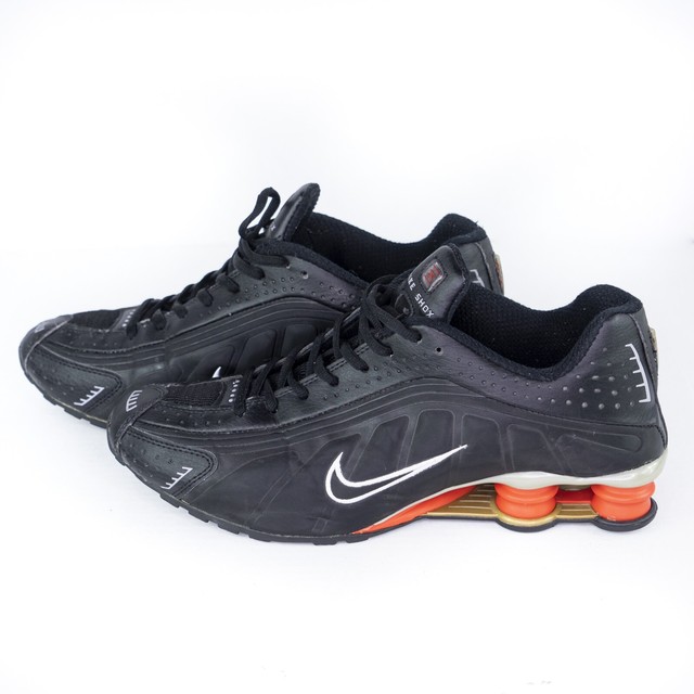 nike shox r4 online