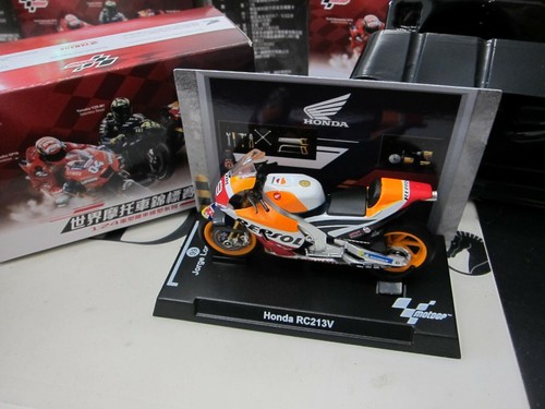 GRANI & PARTNERS - motoGP - Honda RC213V no.99 Jorge Lorenzo 1/24 Mini Bike R31