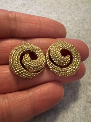 Vintage Gold Tone Post Pierced Earrings Rope Texture Swirl Round Medium