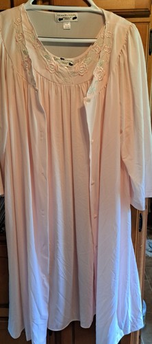 Beautiful Delicate MISS ELAINE NIGHT GOWN W/MATCHING NIGHT COAT PINK SIZE SMALL - Picture 4 of 10