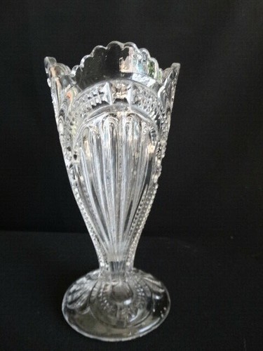 EAPG Bryce Higbee Klarglas "Admiral" (auch bekannt als gerippte Ellipse) 6 1/2" Vase sehr guter Zustand - Bild 1 von 8