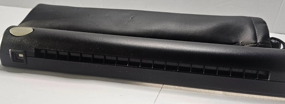 Visioneer Strobe XP 100 Portable Scanner With Leather Case FOR PARTS NOT WORKING - Image 4 of 4