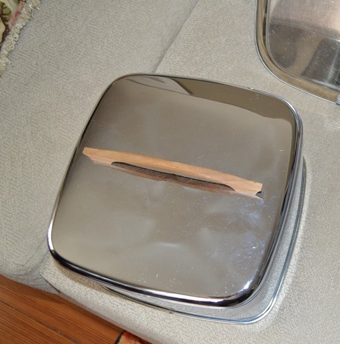 VTG 1960s Stainless Steel Wood Handle Lincoln BeautyWare Locking Cake Carrier - Picture 9 of 9