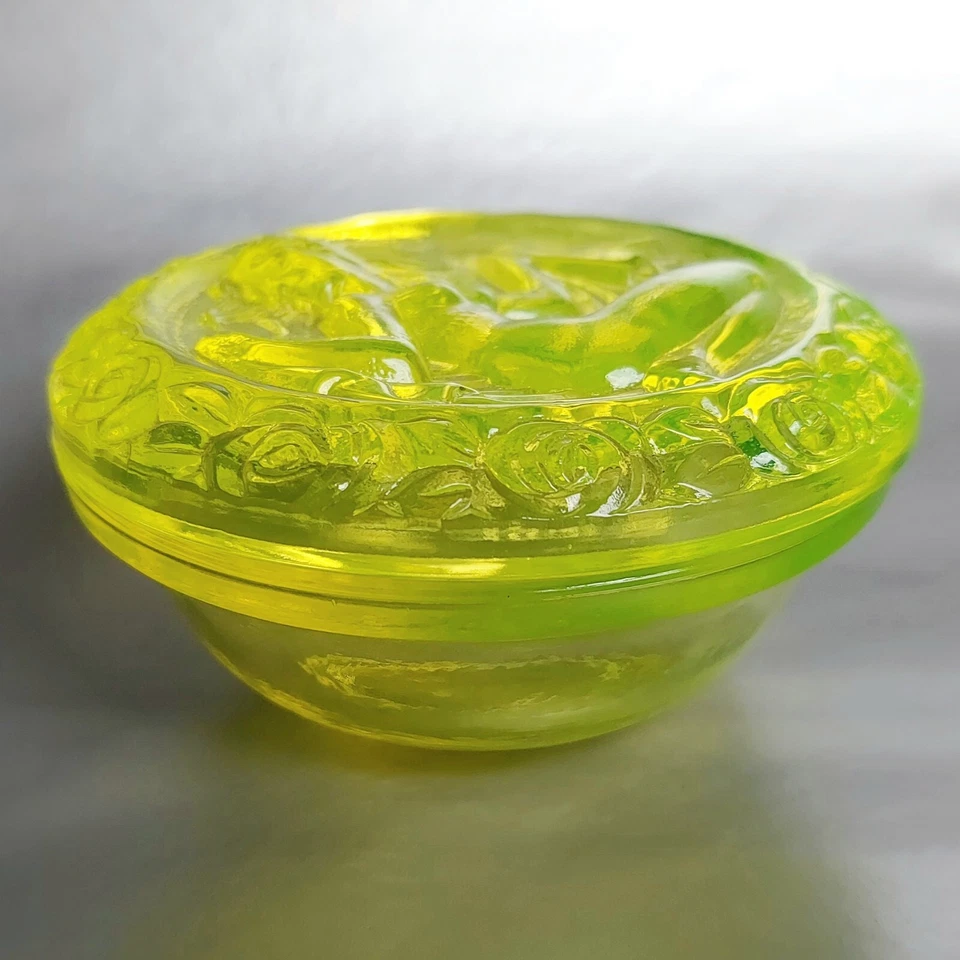 Caja de vidrio de uranio vaselina depresión caja de baratija de vidrio amarillo mujer desnuda Foto 4 de 4