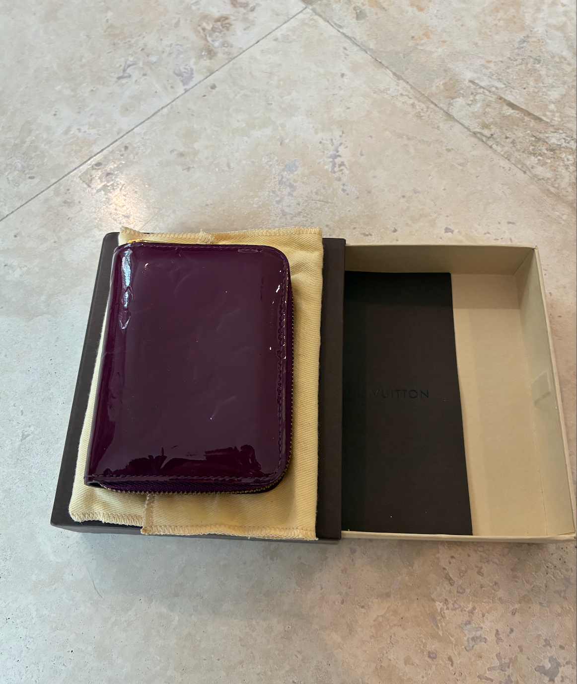 LOUIS VUITTON Vernis Zippy Coin Purse Wallet Amarante Card Holder Purple