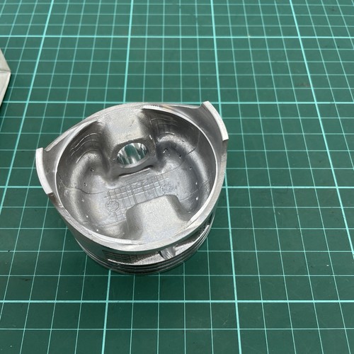 13101-ZG9-010 Genuine Honda Piston Generator Standard Size GXV 14 140 HRU NOS - Picture 4 of 8