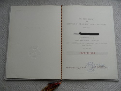 Certificado RDA - título de concesión OBERLEHRER - Neubrandenburg 1971 - D2 - Imagen 1 de 3
