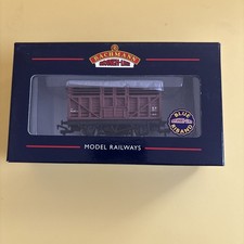 Bachmann 37-700A 10 Ton Cattle Wagon BR Bauxite BNMIB