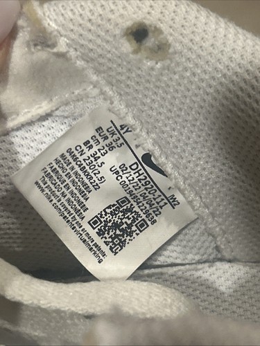 Nike Air Force 1 Size 4Y - Picture 6 of 7
