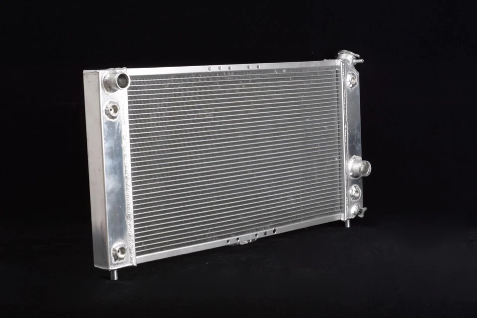NEW Radiator For 1996-2005 GMC Sonoma/Jimmy/Chevrolet /S10/Blazer 4.3L Aluminum - Image 4 of 4