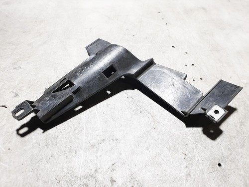 BMW 3 E46 Scheinwerferhalter links 1301073017 2.20 Petrol 125kw 2001 17429358