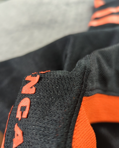 Cincinnati Bengals Jersey Joe Burrow Team Apparel Black Boys Kids Youth 18 - Picture 13 of 13
