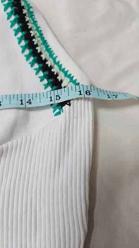 Top corto acanalado tejido blanco Forever 21+ para mujer con ribete verde y azul talla 0X - Imagen 10 de 11