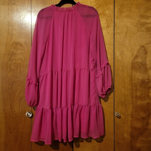 NUOVO Vince Camuto mini abito donna scollo a V rosa a strati con volant floreale in chiffon taglia XL - Foto 10 di 13
