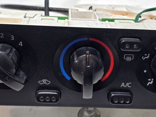 2001 - 2004 Nissan Xterra Climate Control Assembly w/ Cables - Picture 3 of 6