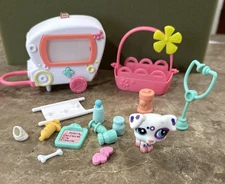 LPS Littlest Pet Shop Rescue Tails Ambulance Cart Vet Playset 2009