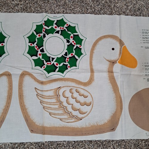 Christmas Fabric Lot 5 Quilt Pillow Goose Panel Gingerbread Festive Pattern CUT  - Picture 16 of 18