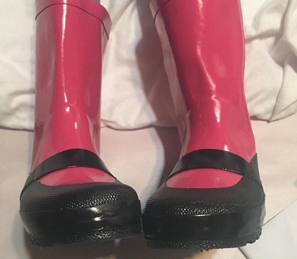 Girls Hot Pink Mary Jane Rubber Rain Boots Corkys size 11 - Image 2 of 4