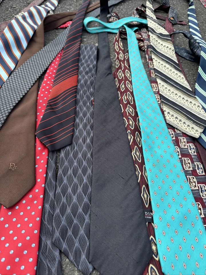 Gran Lote De 25 Corbatas De Diseñador, DIOR, ALFANI, Seda Buen Valor Paquete Foto 3 de 4