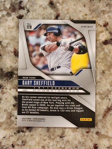 Gary Sheffield 2025 Panini Prizm #128 Ruby Red Wave Prizm - Yankees - Foto 2 di 2
