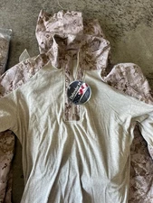 USMC FROG Combat top/Pants Desert MARPAT Medium Regular (3 complete sets)