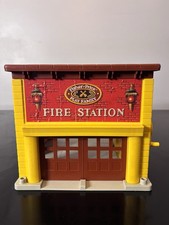 Vintage Fisher Price Play Family Fire Station 928 Working Garage and Bell