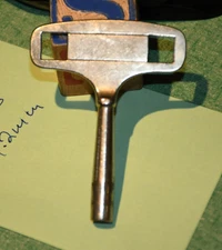 Size 8 Vintage Clock Winding Key square Type Handle Free Shipping #k16 4.2mm