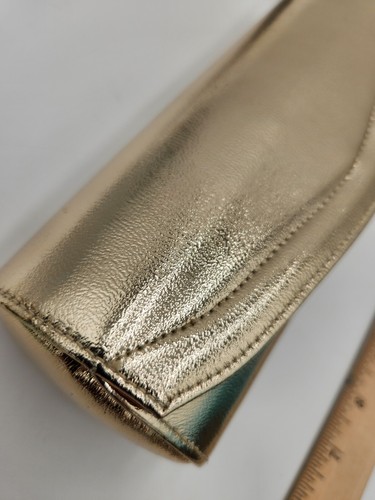 Vintage HIGH FIVE Gold Lame' Metallic Clutch Handheld Evening Bag Glasses 7x2.5" - Picture 17 of 21
