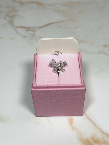 Swarovski Cocktail Ring Hyperbola Collection UK Size N 55 Bow New In Box - Picture 6 of 9
