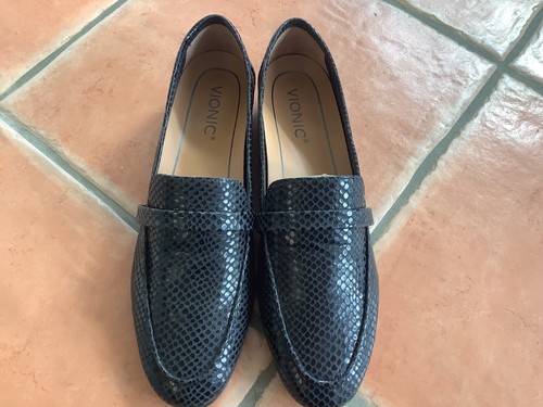 Mocasín Vionic Damas Cuero Negro Efecto Lagarto NUEVO - Imagen 3 de 5