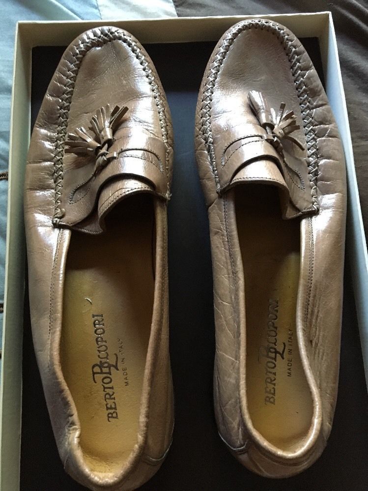 Berto Lupori Tassel Uomo Italian Taupe Leather Slip on Tassel Lupori Shoe 10m cdbfe5 Berto Lupori Tassel Uomo Italian Taupe Leather Slip on Tassel Lupori Shoe 10m cdbfe5