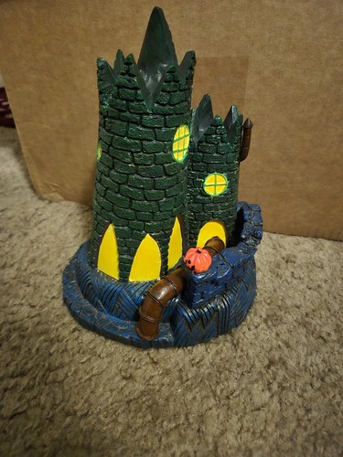 PLEASE READ Nightmare Before Christmas Blacklight Village Melty House - Picture 2 of 6