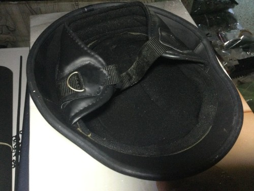 HARLEY DAVIDSON LEATHER UPHOLSTERED HELMET HELMET..ORIGINAL.m NOT APPROVED - Picture 3 of 11