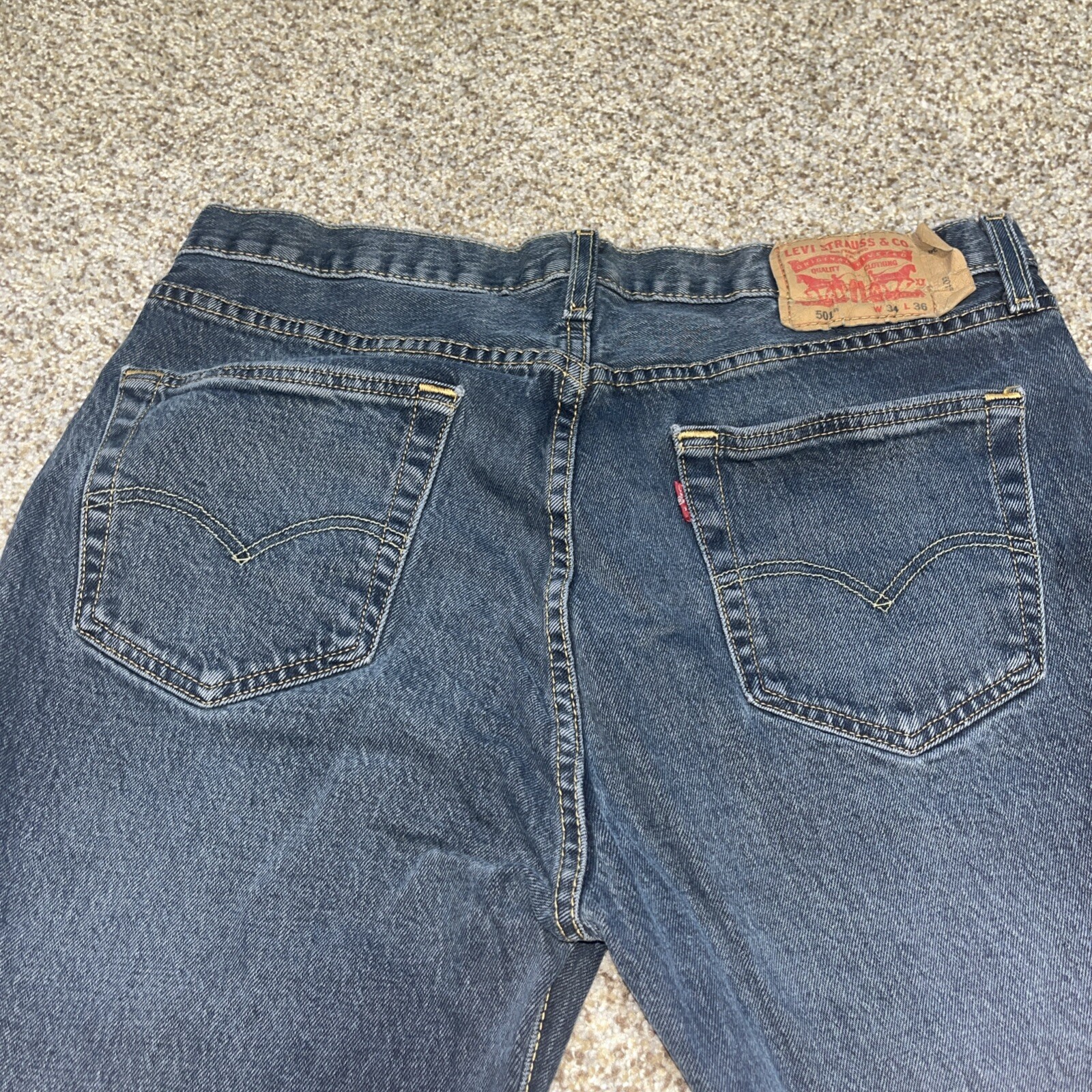 Levis 501 Jeans Mens 34x36 (32x34) Denim Button Fly - View 13