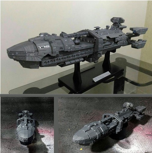 Starship Troopers Roger Young Spaceship GK Resin Painted Model Customize Statue - Picture 2 of 7