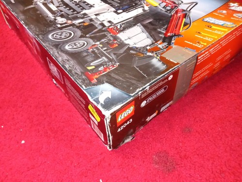 Lego Technic 42043 Mercedes-Benz Arocs Pneumatic Crane Complete New Sealed Bags - Picture 6 of 10